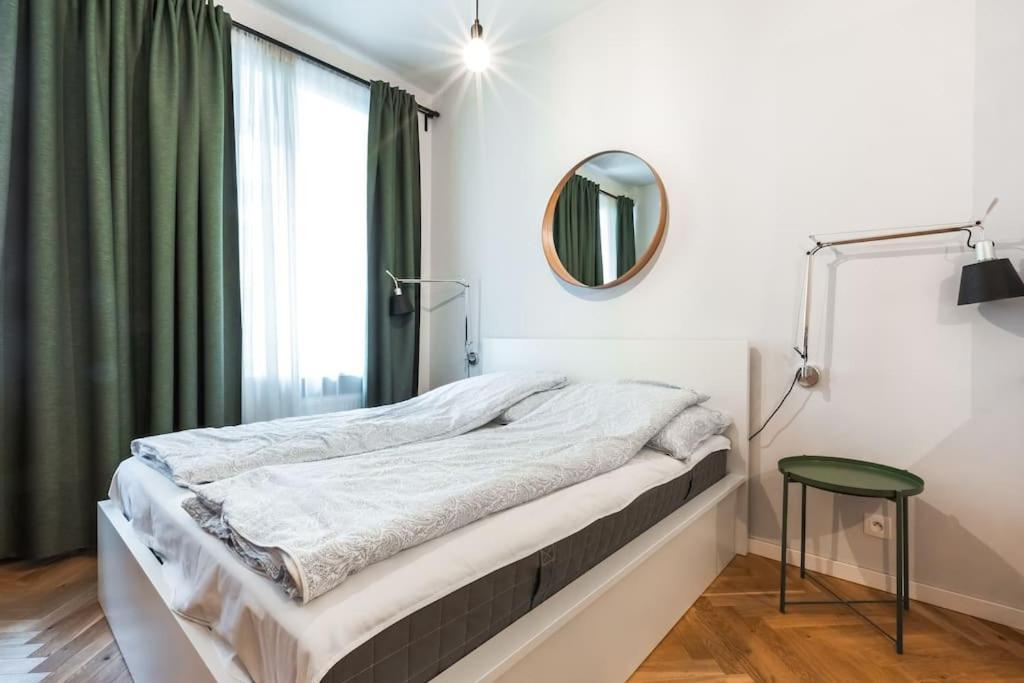 Cute Apartment Perfect For Business And Travel. Варшава Екстер'єр фото