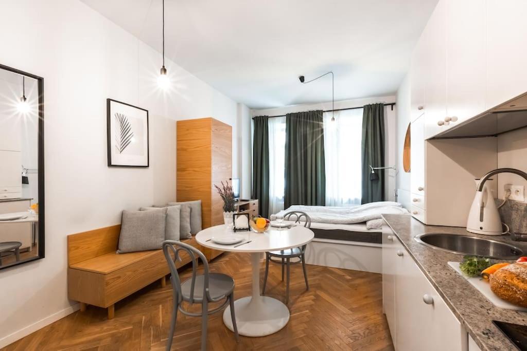 Cute Apartment Perfect For Business And Travel. Варшава Екстер'єр фото