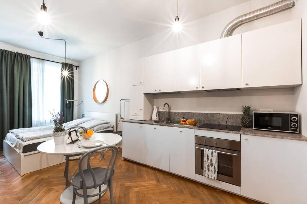 Cute Apartment Perfect For Business And Travel. Варшава Екстер'єр фото